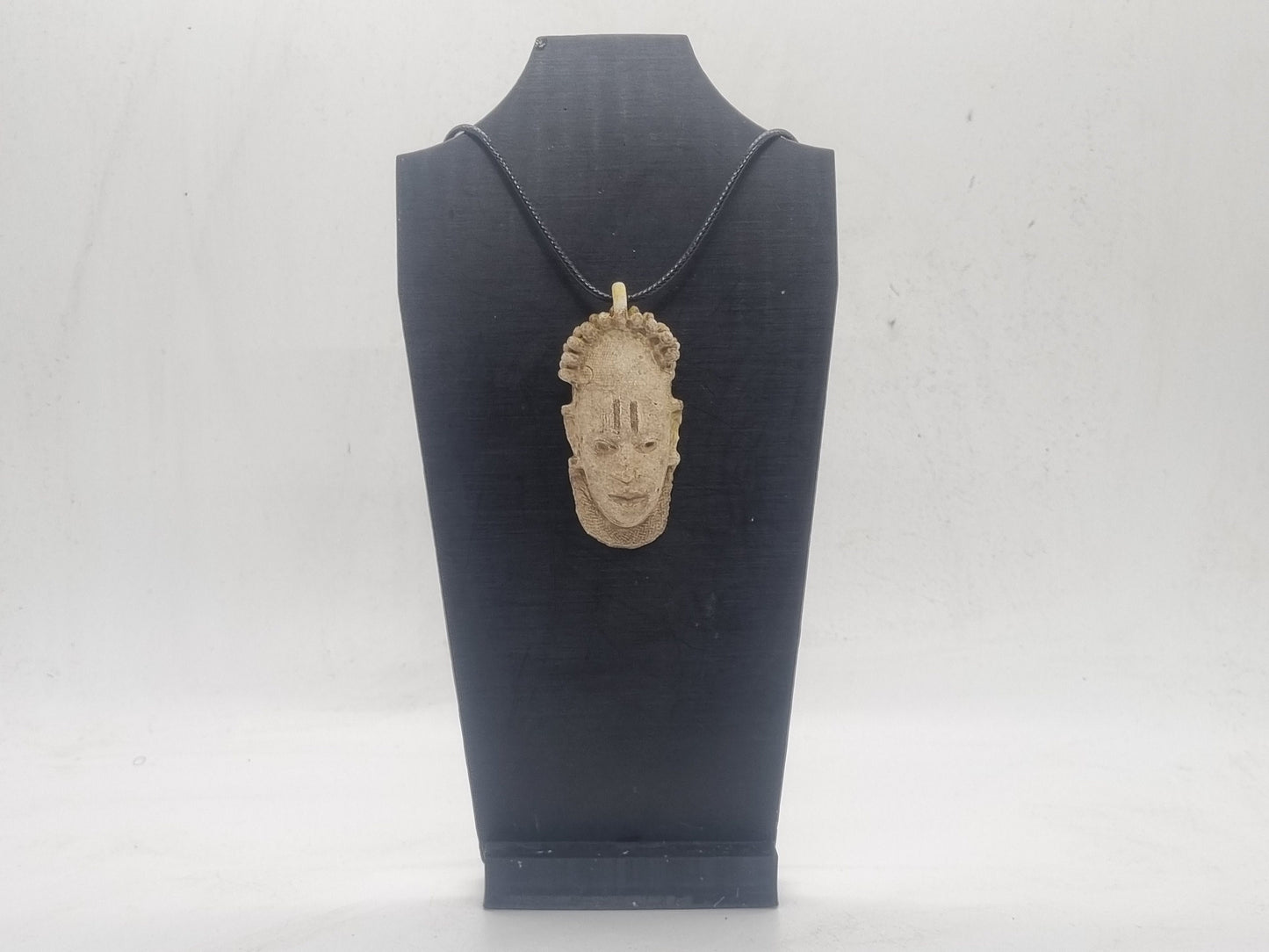 Benin Bronze Queen idia mask pendant, tribal jewellery necklace, nigerian symbol, love Africa spirituallity emblem, 3d printed black beauty