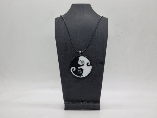 Chinese symbol cat pendant, spiritual necklace,black and white, kitten gift idea, 3d printed resin jewellery, animal lover,cute kitty kat